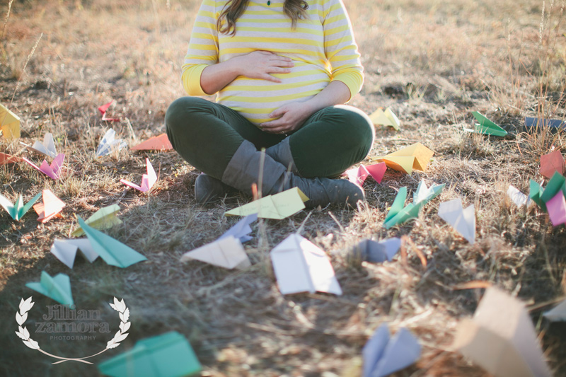 paper-airplane-maternity_04