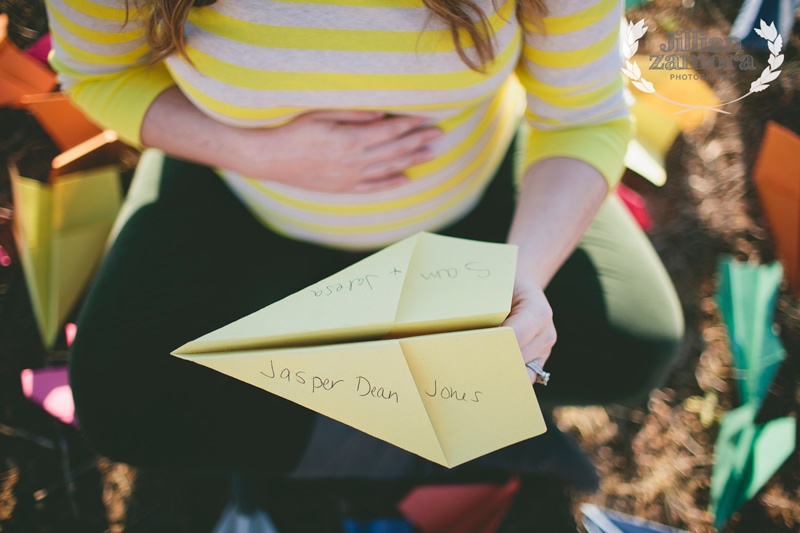 paper-airplane-maternity_11