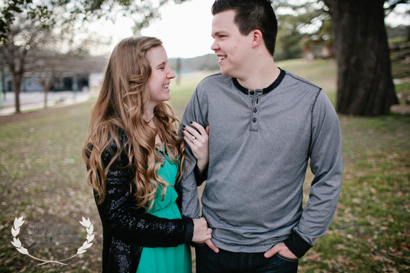 austin-zilker-park-engagement-photo-06