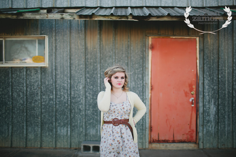 recycled-bookstore-senior-portraits-17