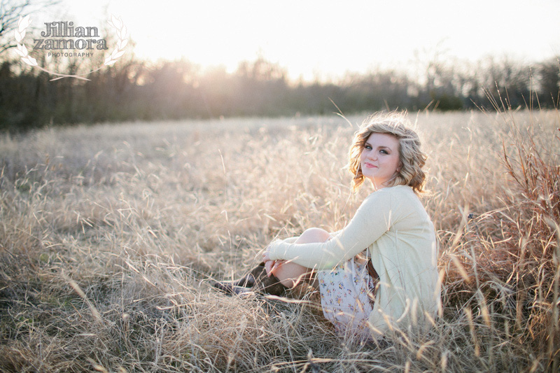 recycled-bookstore-senior-portraits-22