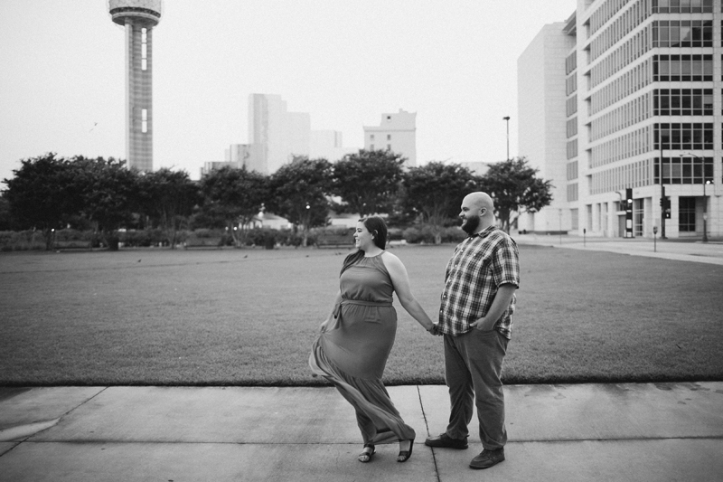 dallas big balloon engagement photos32