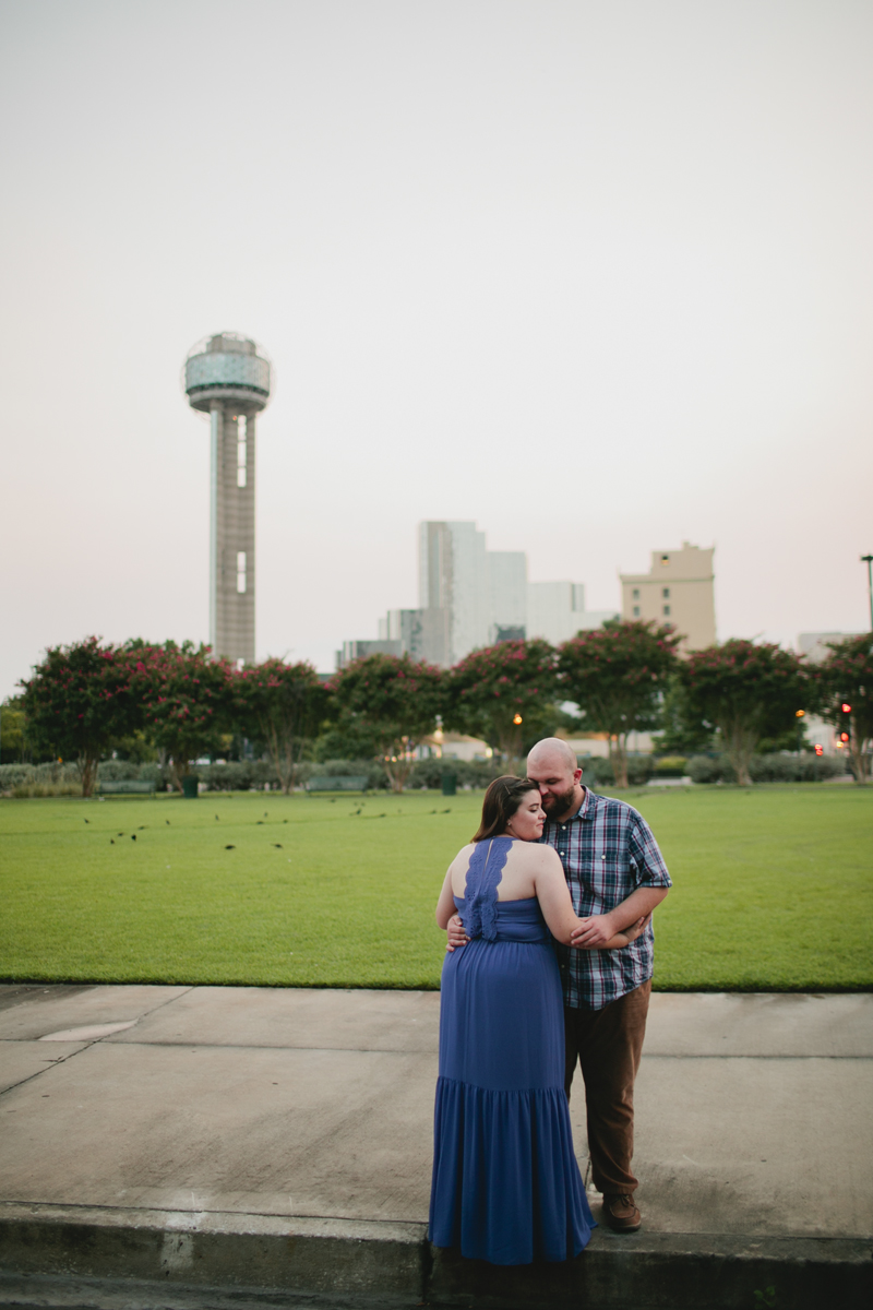 dallas big balloon engagement photos33